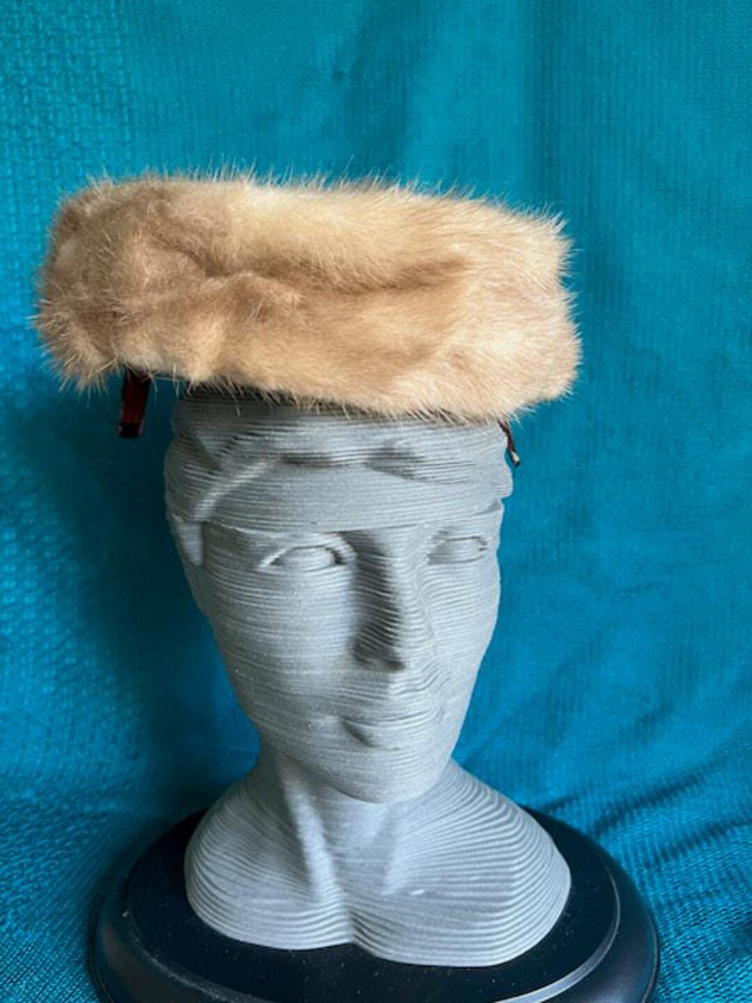 Vintage Pill Box Hat Fur With Combs - Etsy display picture 3
