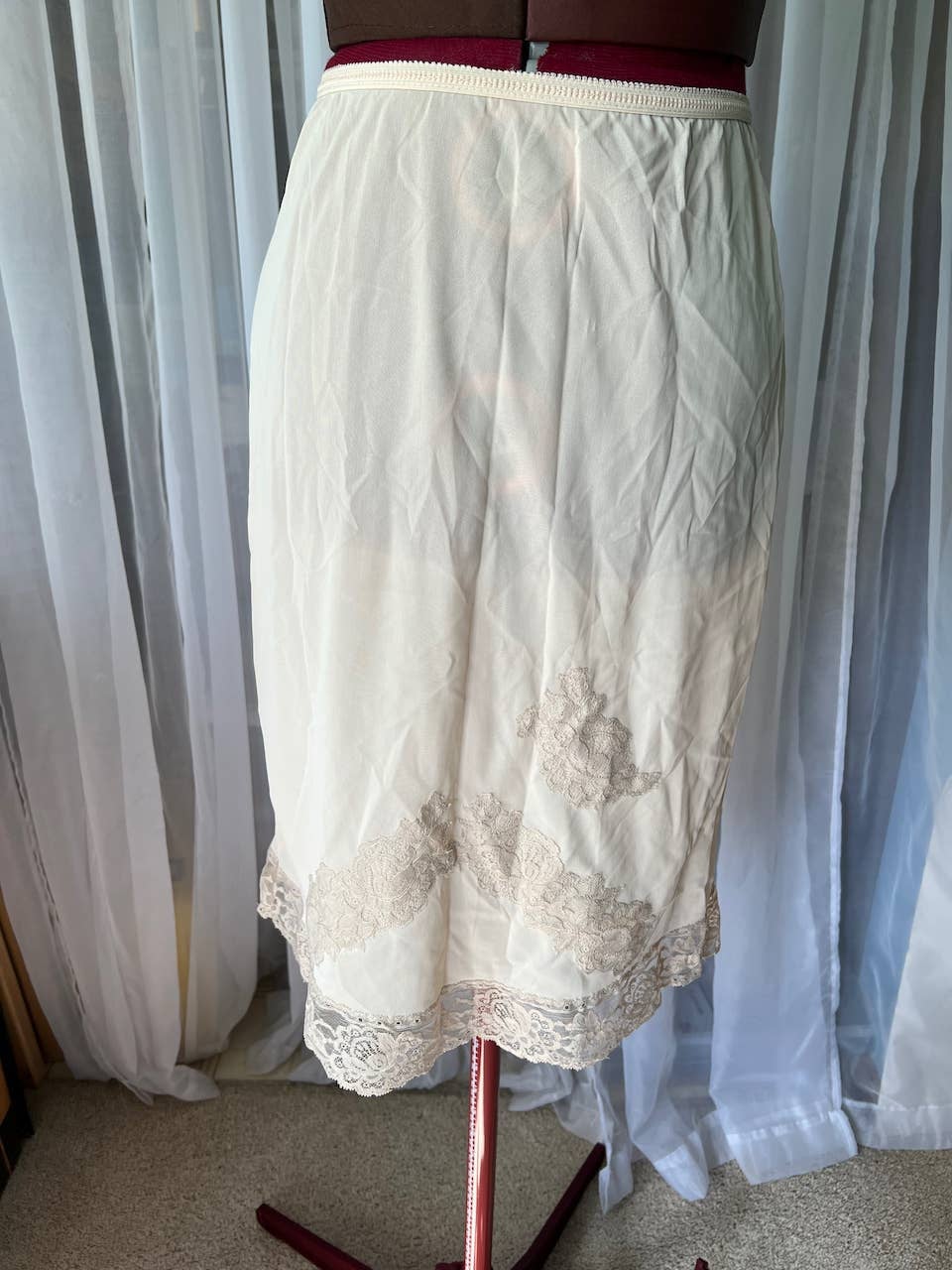 half slip skirt peach lace 1950s