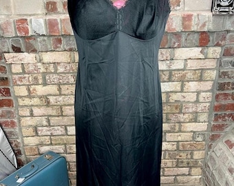 vanity fair negligee slip Vintage black nightgown