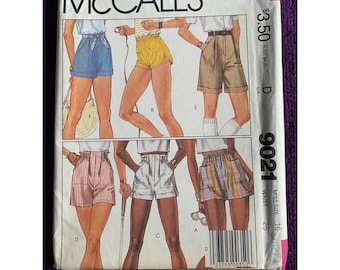 McCalls 9021 pantaloncini da donna taglia 10