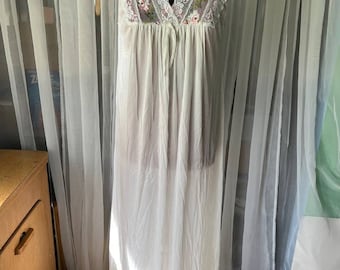 nightgown satin white lace V neck rose embroidery