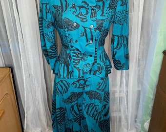 suit swing skirt ruffle back vintage teal black fish print