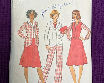 Traje de pantalón, blazer, pantalón de pierna ancha, falda y chaleco Simplicity 7377, estilo años 60, talla 18 1/2.
