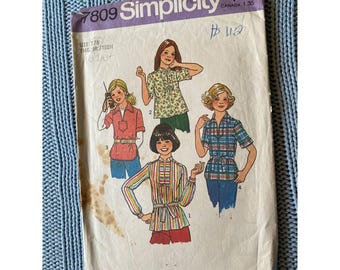Simplicity sewing pattern  7809 Girls tunic top 1970s