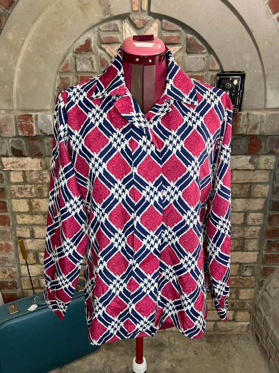 Blouse button down hidden button front pink blue - image 1