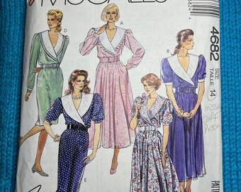 McCalls Sewing pattern 4682 dress wide collar slim skirt swing skirt size 14