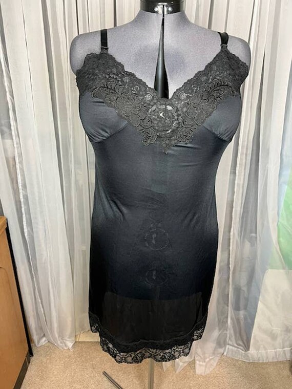 slip dress Black lace bust knee
