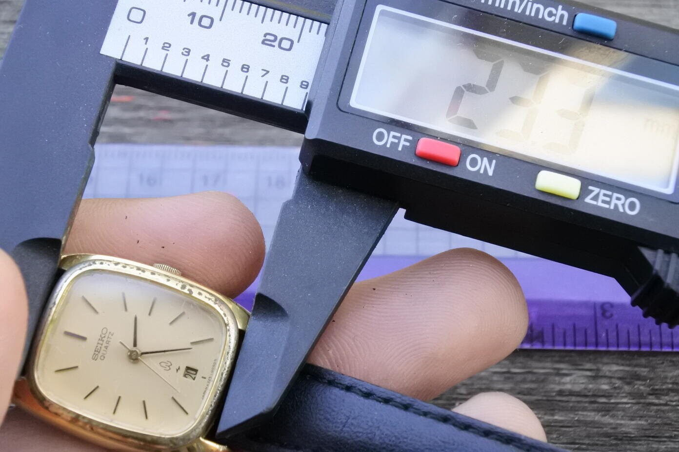 Vintage Seiko Gold Plated Year 1978 4325 5010 Yellow Dial Lady