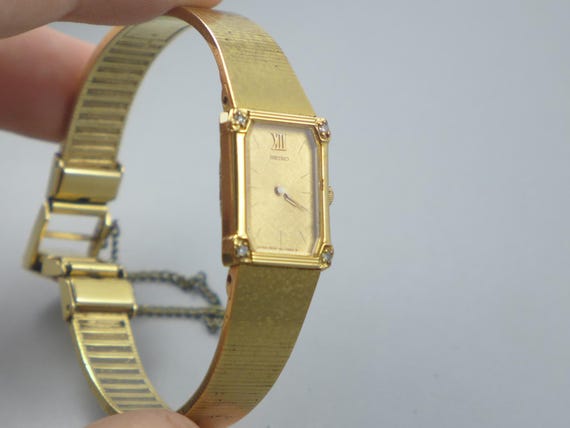 Vintage Seiko Gold Plate 2E20 5520 Integrated Bracelet Lady Quartz