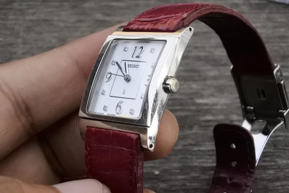 Vintage Seiko Lukia 1N01 0DY0 Lady Quartz Watch Japan Square Tank