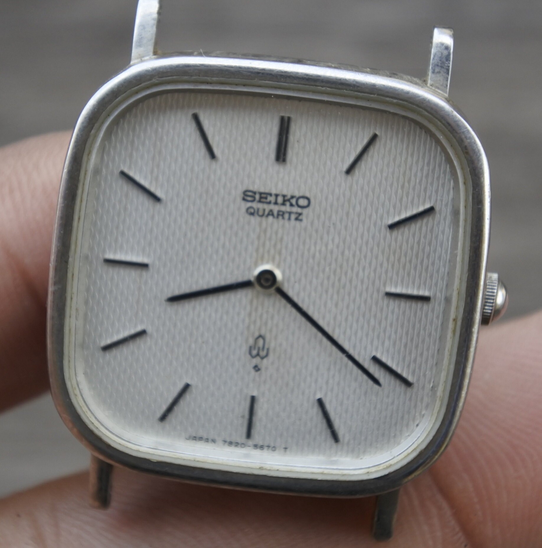 Vintage Seiko 7820 5490 Textured Dial Men Quartz Wristwatch