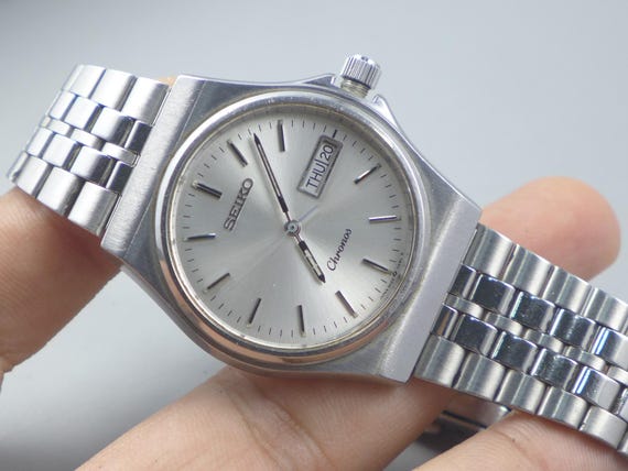 け*と様 SEIKOセイコーChronosクロノス5H23-7D20 ヴィンテー Vintage Seiko Chronos 5H23 7D20 Gray Dial Men Quartz Watch Japan