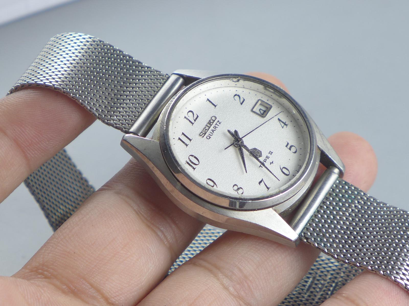 Vintage Seiko Type II 4622 8000 White Dial Men Quartz Watch Japan