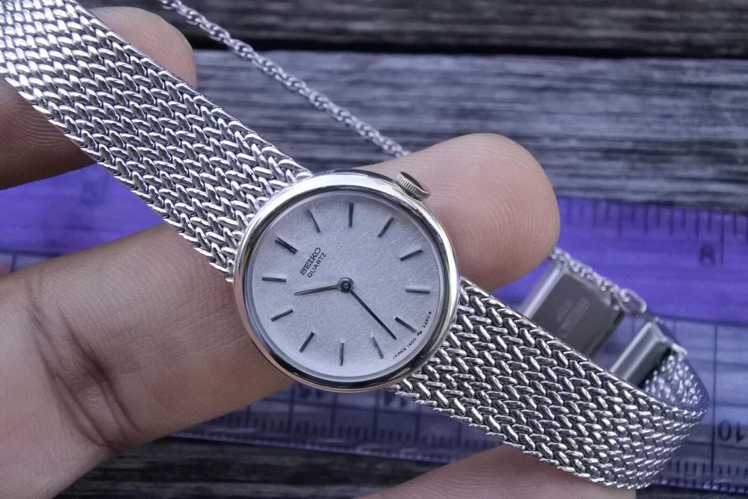 Vintage Seiko Gold Plate 1400 0670 Integrated Bracelet Lady Quartz