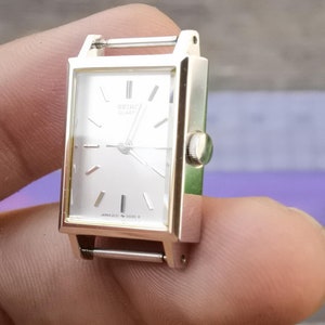 Vintage Seiko 2C21 5190 White Dial Lady Quartz Watch Japan Square Tank Shape 23mm