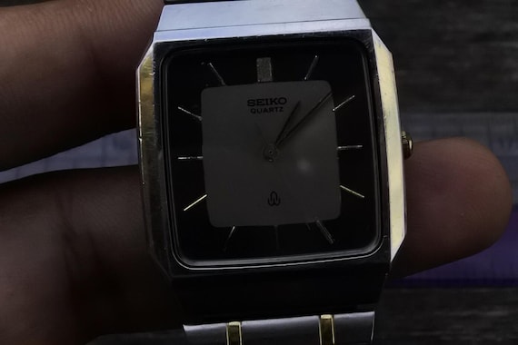 稼働品 SEIKO セイコー メンズ腕時計 デジタル ヴィンテージ スクエア Vintage Seiko 6030 5490 Gray Dial Men Quartz Watch Japan JDM