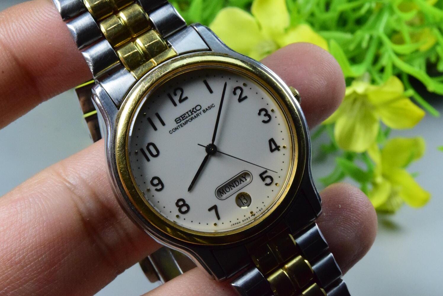 【ジャンク品】SEIKO セイコー CONTEMPORARY BASIC 腕時計 Vintage Seiko Contemporary Basic 5H23 7080 White Dial Men Quartz