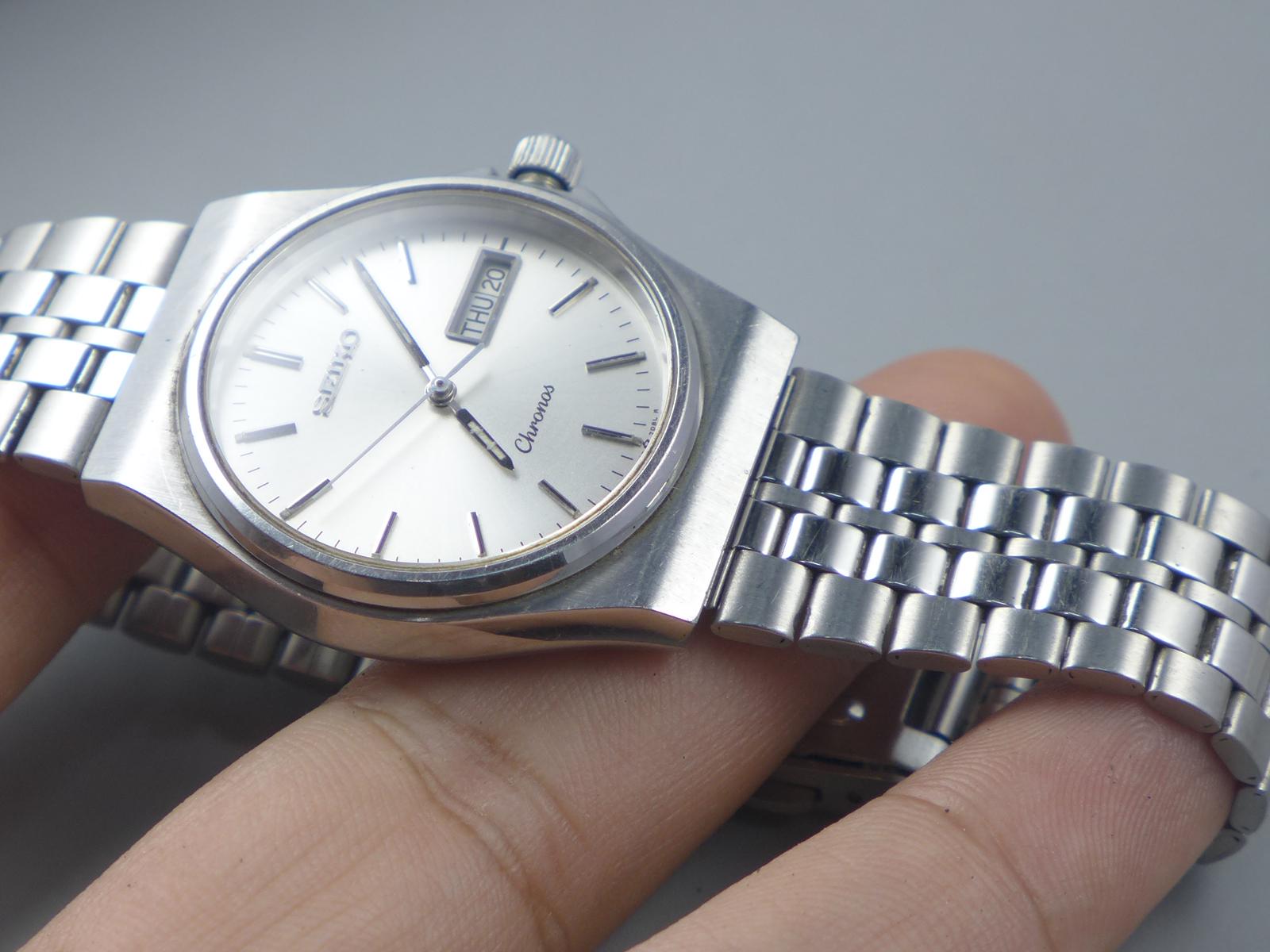 Vintage Seiko Chronos 5H23 7D20 Gray Dial Men Quartz Watch Japan