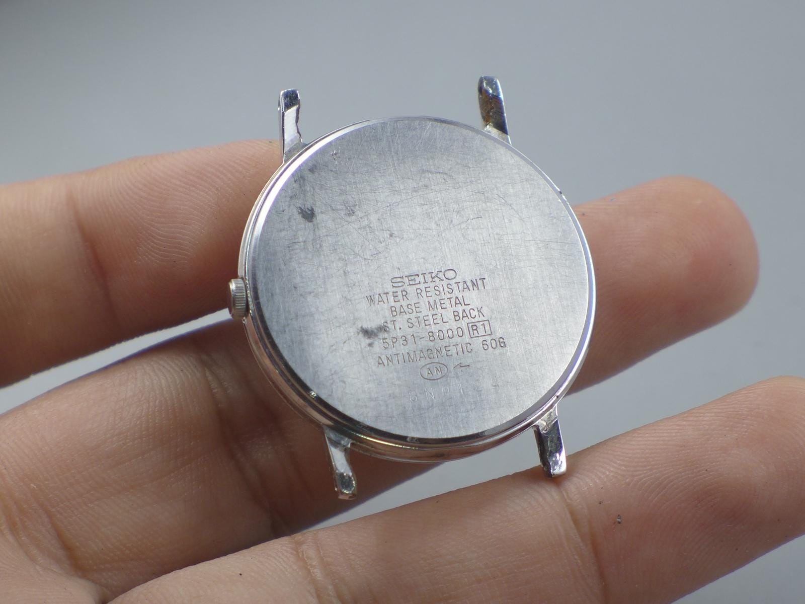 ヴィンテージ セイコー 5P31 8000 グレー文字盤 メンズ クォーツ腕時計