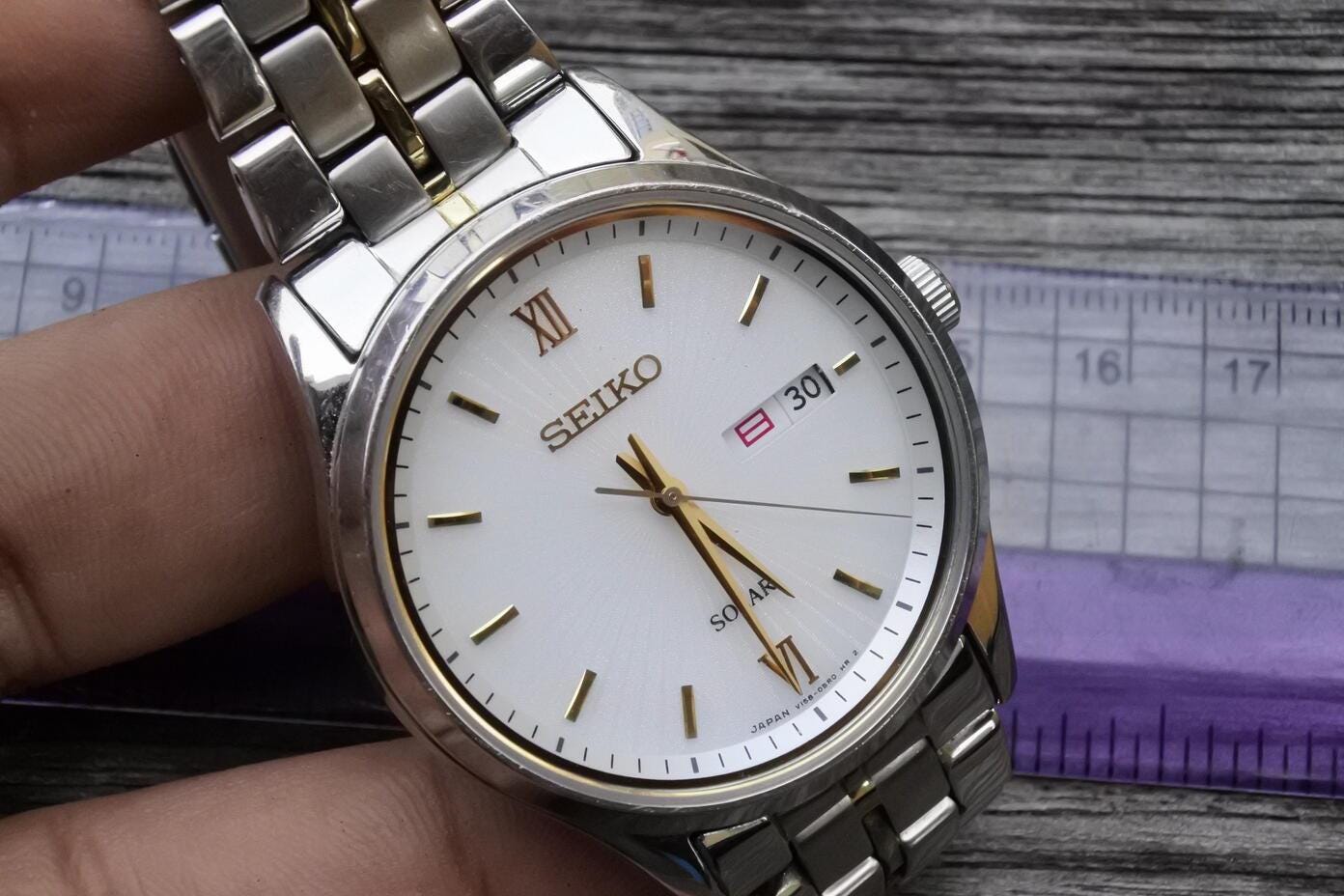 時計 SEIKO SOLAR V158 0AM0 SEIKO SOLAR V158-0AM0 QUARTZ DAY/ DATE - メルカリ