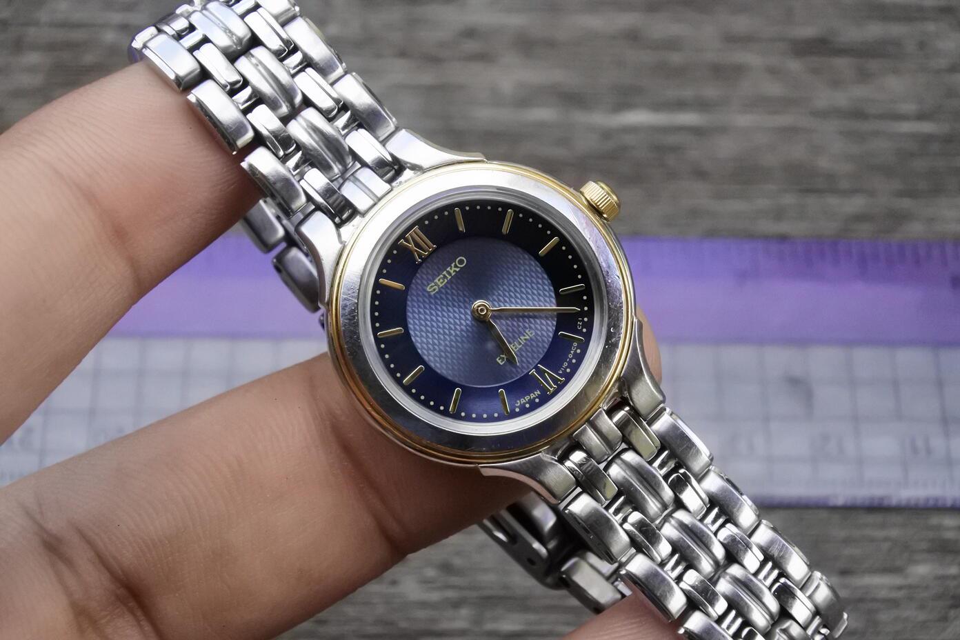 Vintage Seiko Exceline V110 0AA0 Blue Dial Lady Quartz Watch