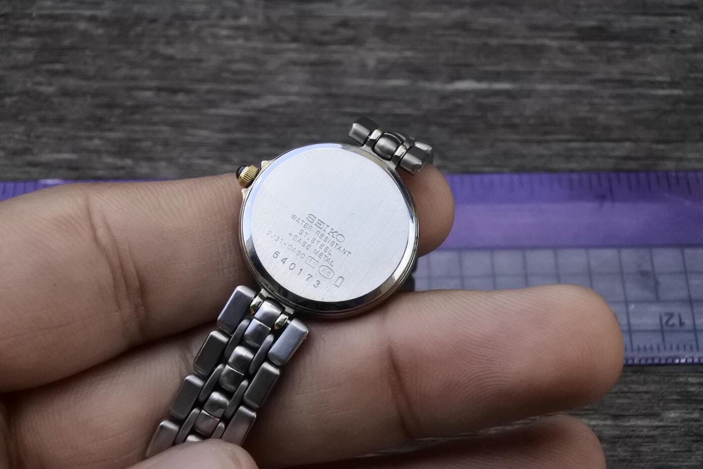 Seiko Exceline 3F31‑5A30 シルバー Seiko Exceline Vintage seiko for woman Seiko Exceline cal