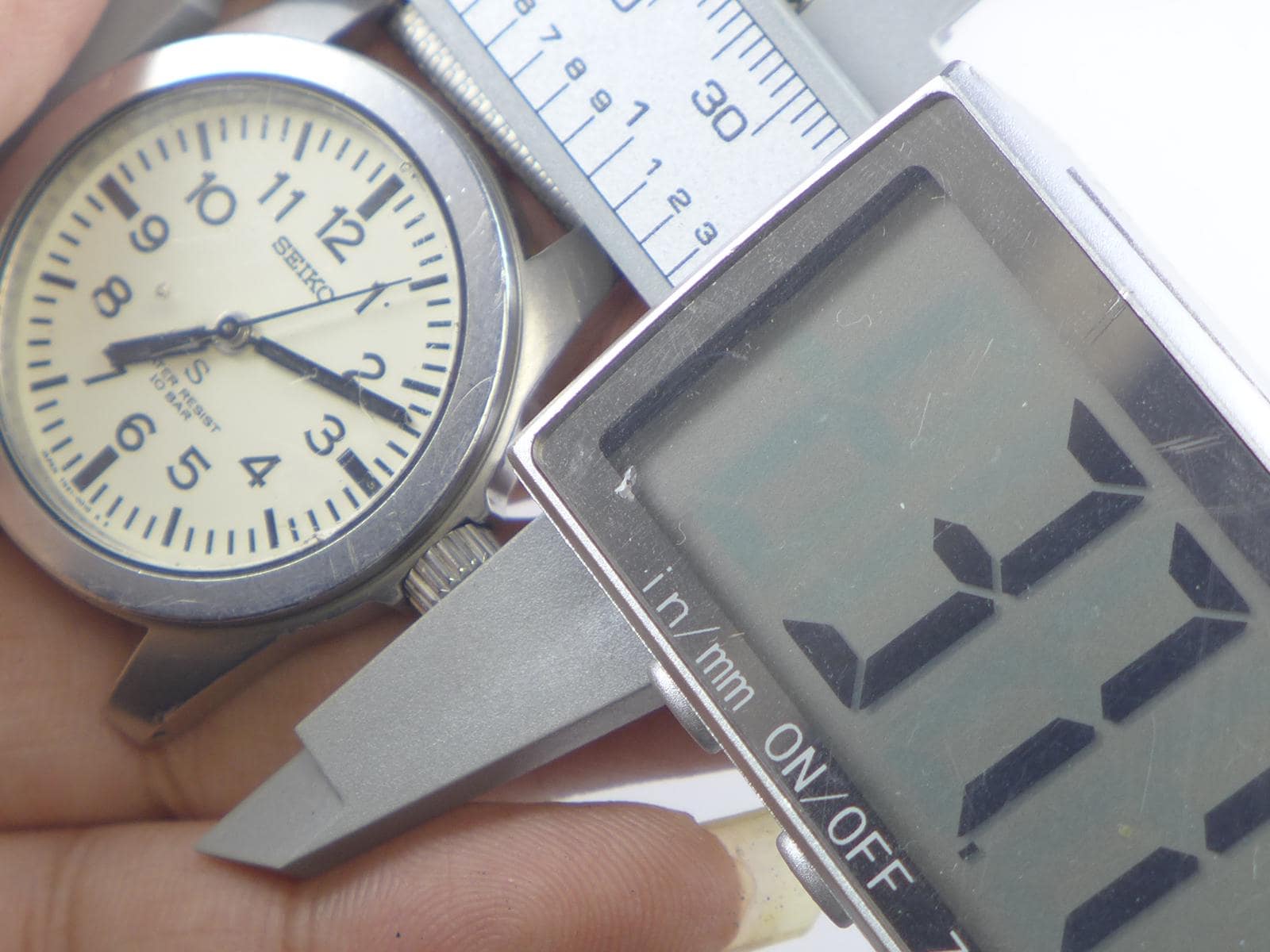 Vintage Seiko Field Watch 7N21 0010 Men Quartz Watch Japan JDM