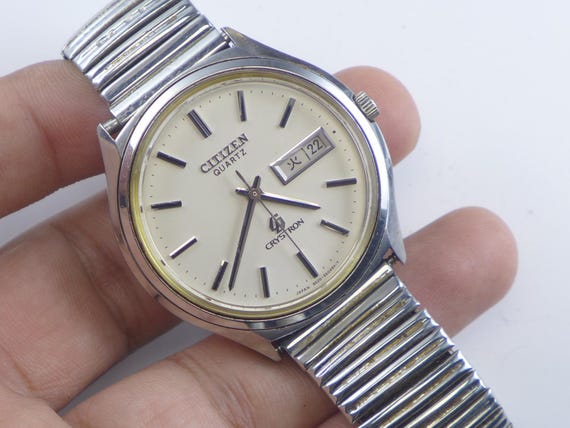 CITIZEN シチズン QUARTZ CRYSTRON 腕時計 ヴィンテージ Vintage Citizen Crystron White Dial Men Quartz Watch Japan JDM