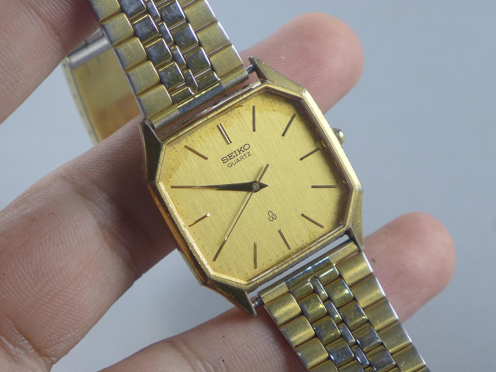レア SEIKO セイコー シャリオ スクエア 6030-5300 クォーツ SOOOOOLD🙏🙏🙏 super rare 80s vintage seiko 6030-5000 Last
