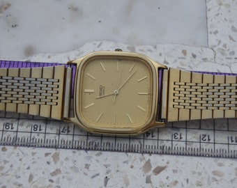Vintage Seiko Dolce 5E30 5A00 Roman Numeral Dial Men Quartz Watch