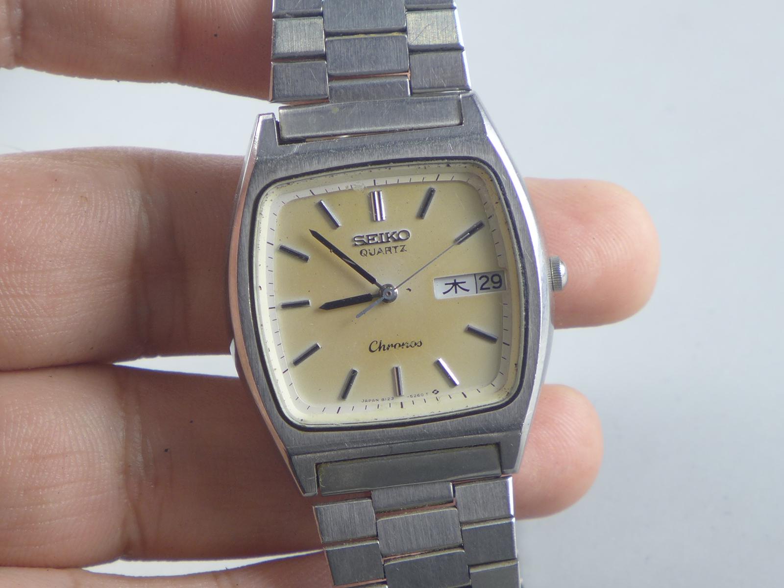 Vintage Seiko Chronos 8123 5240 White Dial Men Quartz Watch Japan