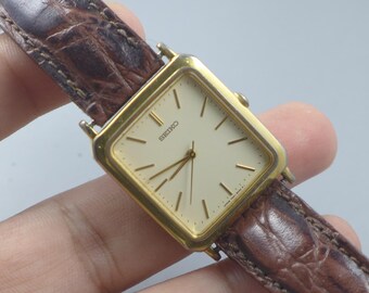Vintage Seiko 7N01 5020 Yellow Dial UNISEX Quartz Watch Japan JDM