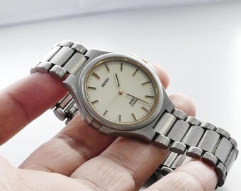 Vintage Seiko Spirit Titanium 7N01 7100 IRIDESCENT DIAL Men Quartz