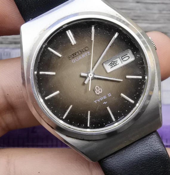 Vintage Seiko Type II 4623 8010 Champagne Dial Men Quartz Watch