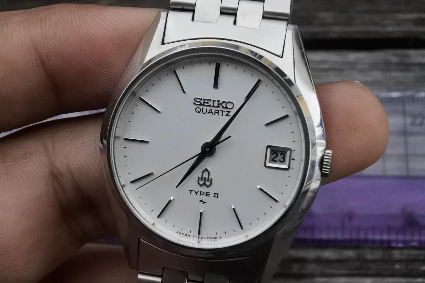 Vintage Seiko Type II 7122 7020 White Dial Men Quartz Watch Japan