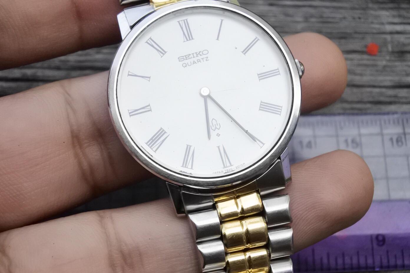 Vintage Seiko 7820 9000 Dress Men Quartz Watch Japan Round Shape