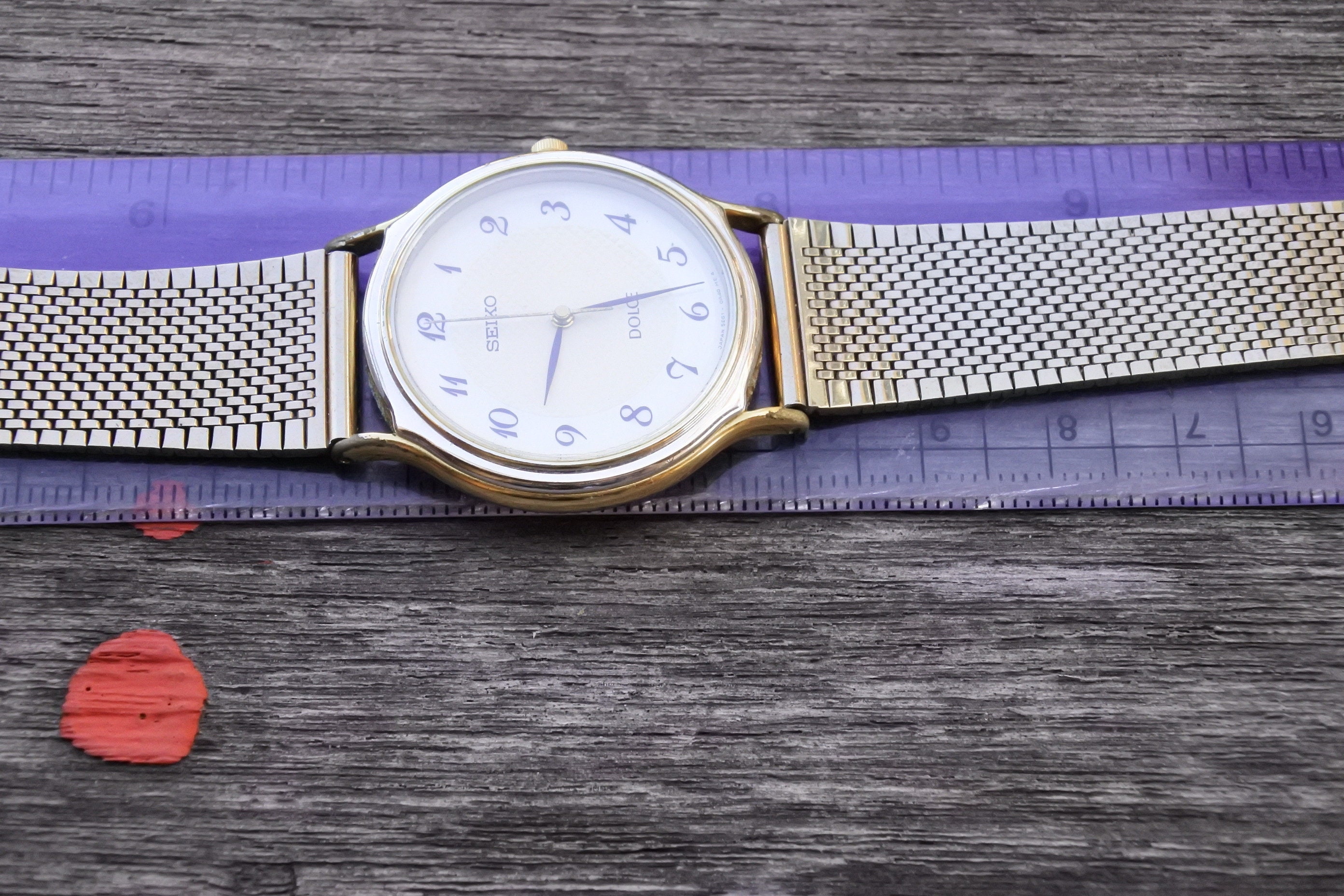Vintage Seiko Dolce 5E61 0A20 IRIDESCENT DIAL Men Quartz Watch