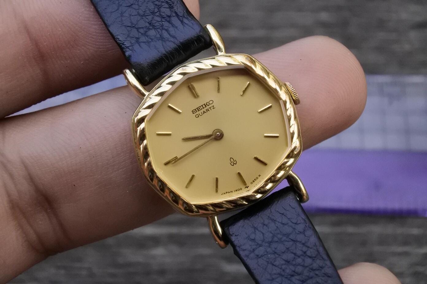 SEIKO クォーツ 時計 1986年製 ゴールド/ブラック SEIKO クォーツ 懐中時計 ゴールド 時計