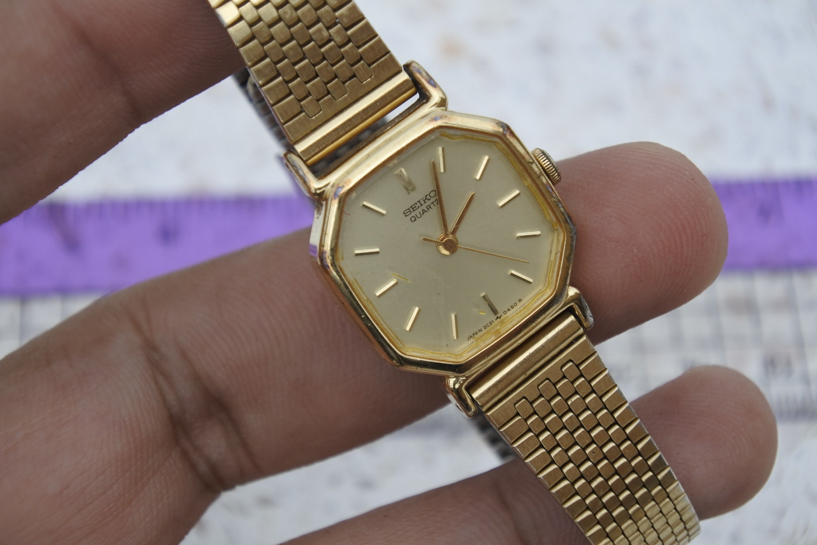 Vintage Seiko Gold Plated 2C21 5170 Yellow Dial Lady Quartz Wrist