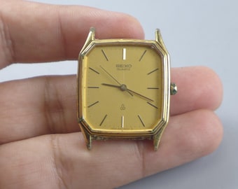Vintage SEIKO Japan Qtz Mens Watch Day/date Gold Dial 40mm Thick