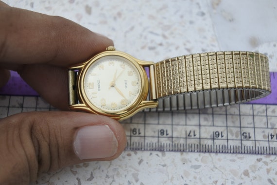 Vintage Seiko Gold Plated 1F21 1B30 Yellow Dial L… - image 7