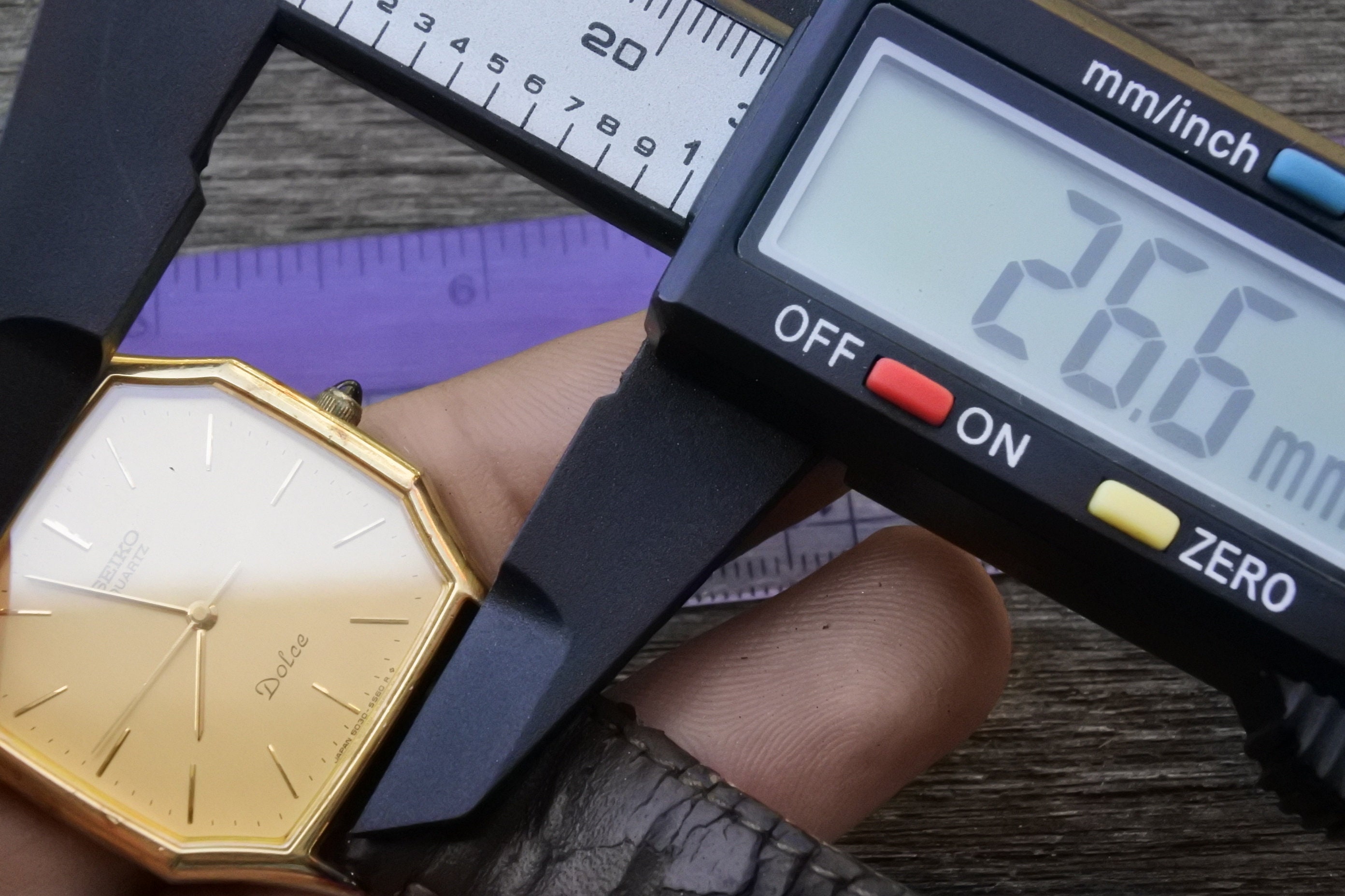 Vintage Seiko Dolce Gold Plated 30micron 6030 5500 Yellow Dial Men