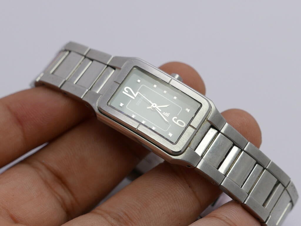 Vintage Seiko Lukia 1N01 0BZ0 Black Dial Lady Quartz Watch Japan