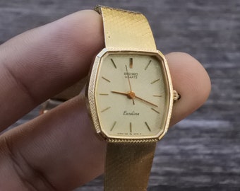 VINTAGE SEIKO EXCELINE Ref. 1F21-0AJ0 Quartz Movement Seiko Cal. 1F21 All  original part Size 20 x 30 mm Lug width 11 mm Vintage and very good  condition #seiko #seikovintage #seikolady #seikoladies #seikoexceline #