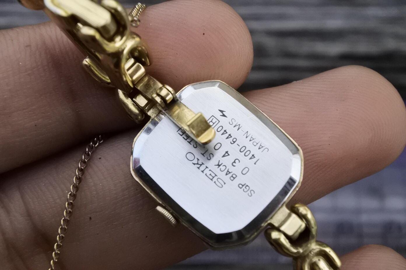 Vintage Seiko Gold Plated 1400 6440 Integrated Bracelet Lady