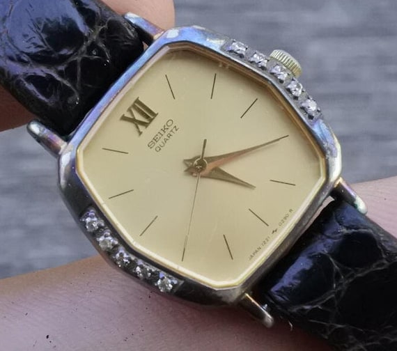 Vintage Seiko Gold Plated 1221 5110 Yellow Dial Lady Quartz Watch