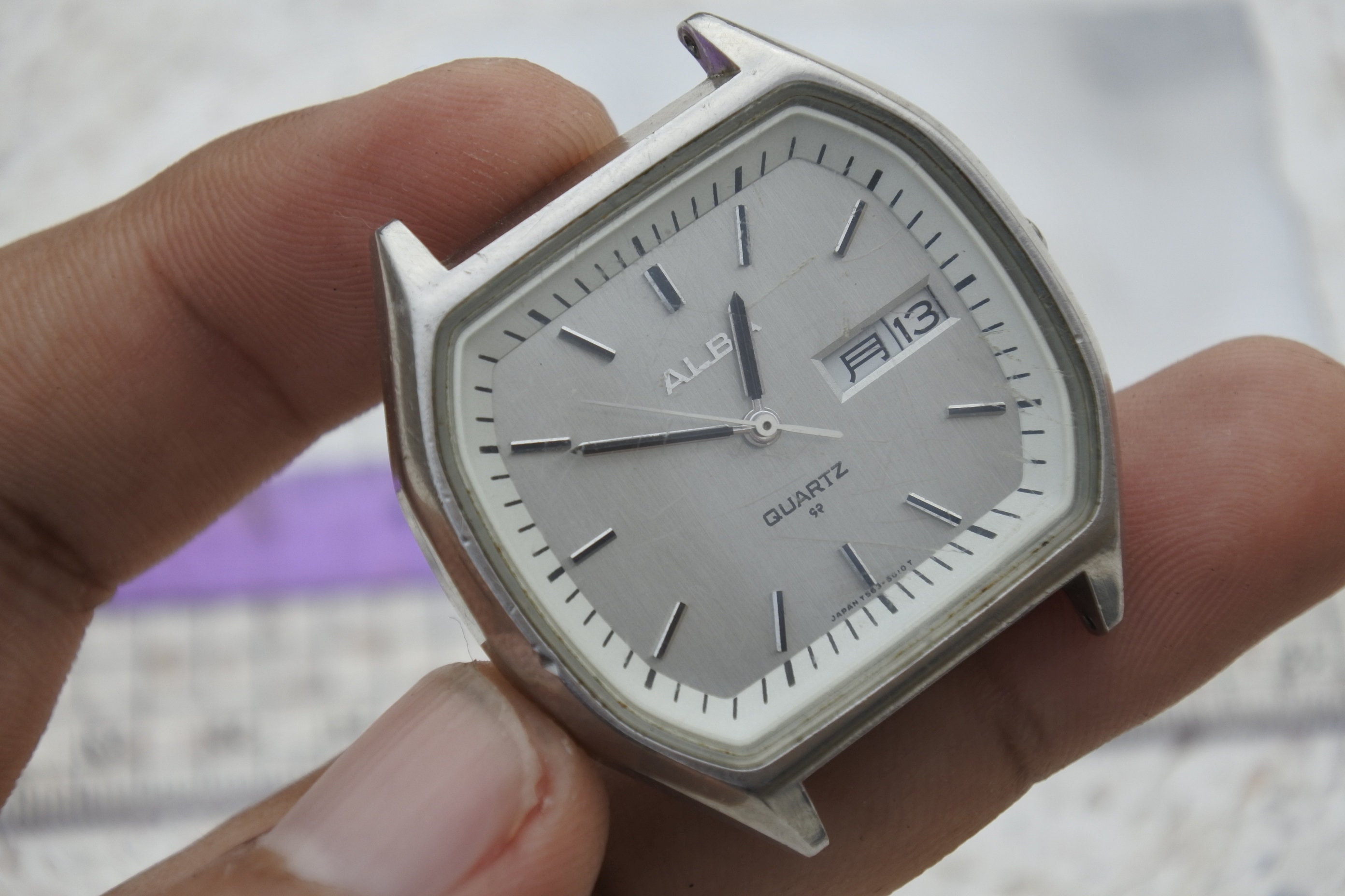 時計 SEIKO ALBA Y665-5010 Vintage Alba Y563 5010 Kanji Date Men Quartz Wristwatch Japan