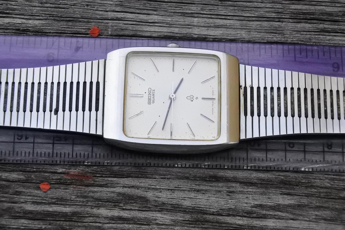 Vintage Seiko 7830 5050 White Dial Men Quartz Watch Japan Cushion