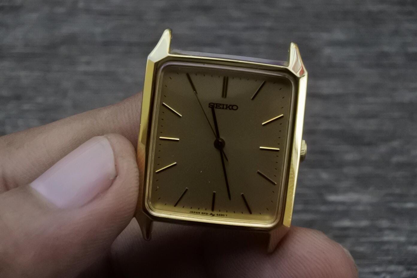 Vintage Seiko Year 1988 5P31 5330 Dress Men Quartz Watch