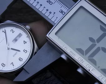 Vintage Seiko SPIRIT 7N48 7A00 Silver Dial Men Quartz Watch Japan